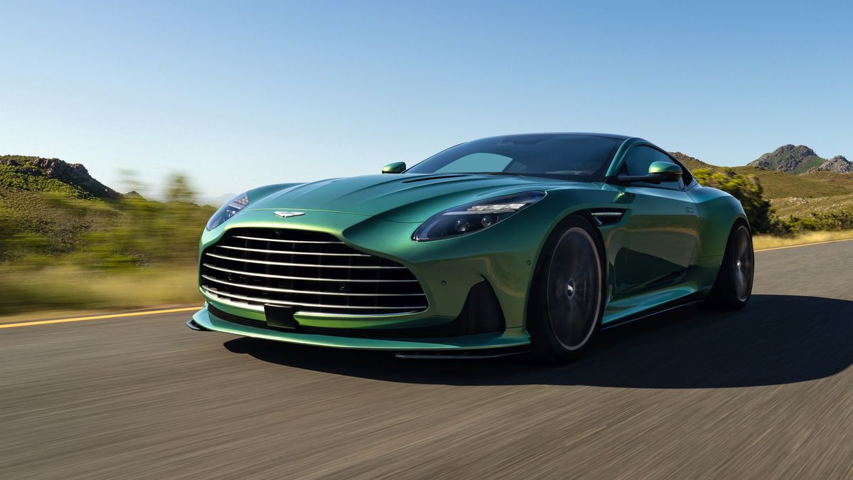 Aston Martin DB12 je novým vrcholem grand tourerů značky